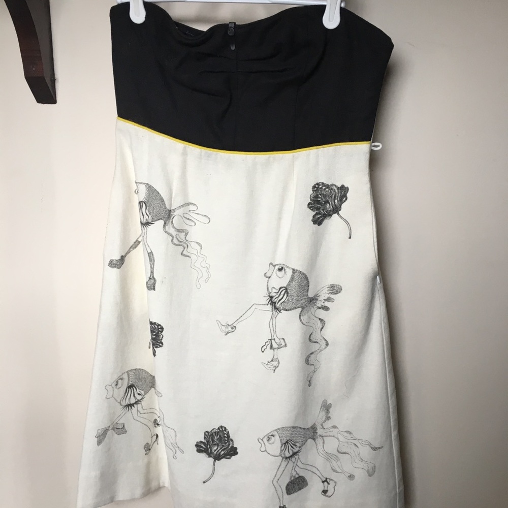Strapless dress with cute fish motif!